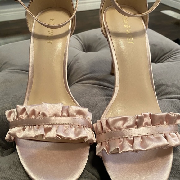 Nine West shoes size 9 - Picture 1 of 5